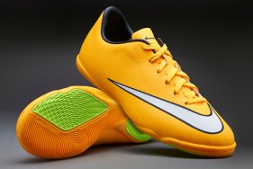 Nike indoor soccer shoes for