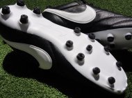 Nike Premier Soleplate and Stud Configuration