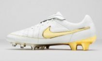 Nike Ronaldinho Tiempo