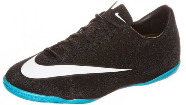 Cristiano Ronaldo Indoor Soccer Shoes